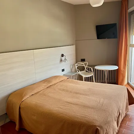 Hotel Astoria Torri Del Benaco